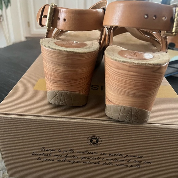 Bussola Tan Leather Platform Mules - Picture 6 of 7